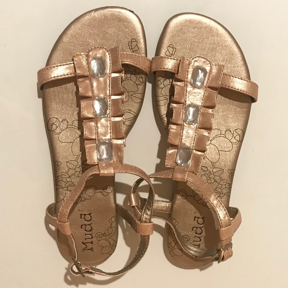 Mudd flat sandals